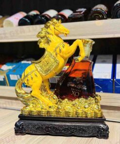 Rượu con ngựa Phú Quý Brandy Comte De La Feres XO 700ml